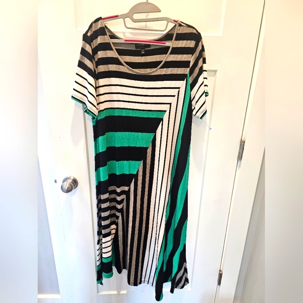 Lane Bryant Geometric Stripe Dress 14/16 Black Green Midi Plus Size Soft Knit